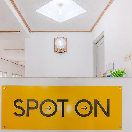 Oyo Life 2638 Hotel Raya Sarangan Eksteriør billede